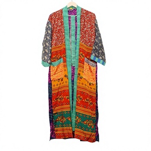 Bata de Novia Ligera de Seda para Mujer, Ropa de Dormir Larga, Kimono Indio Vintage de Sari Reciclado, Cuello en V, Cierre con Cordón, Transpirable - Product Image 1
