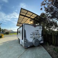 Cochera para RV, Estructura de Aluminio Extra Alta, Toldo Impermeable para Autocaravanas y Estacionamiento de Vehículos Grandes
