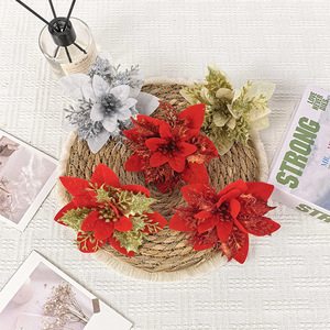 Adornos Colgantes de Flores Navideñas en Dorado, Plateado y Rojo, de Plástico y Tela, Decoraciones Festivas - Product Image 3