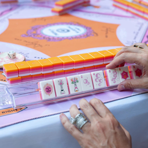 Juego de Fichas de Mahjong Americanas Bams & Bubbly de 4 Capas con Confeti, Azul y Morado, Logotipo Personalizado para Casino, Juegos de Mesa de Apuestas Sociales - Product Image 4