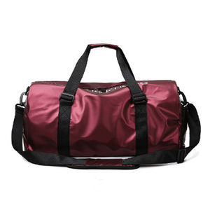 Sac de sport de luxe de haute qualité avec logo personnalisé Matériau Oxford de grande capacité pour le stockage de bagages fonctionnels pour les voyages en plein air - Product Image 6