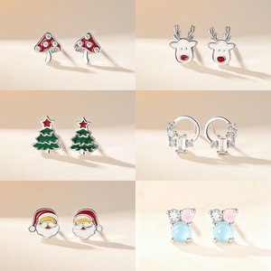 Boucles d'oreilles clous en argent sterling S925 hypoallergéniques, motif renne, sapin de Noël et Père Noël, avec zircon, bijoux fins, vente en gros du fabricant - Product Image 1