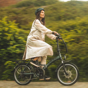 Bicicleta Eléctrica Plegable Urbana Ligera de 22 kg con Cuadro Bajo, Suspensión de Horquilla de 5 Niveles de Asistencia, Batería de 36V 13Ah, Shimano 7 Velocidades, Stock de la UE - Product Image 1