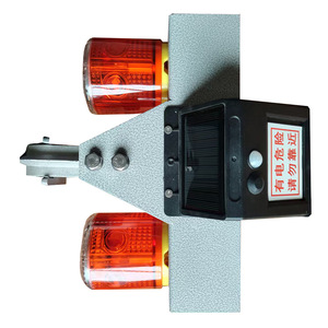 Feu de signalisation LED à énergie solaire avec activation vocale et alarme pour dissuasion des oiseaux IP65 3W Rouge - Product Image 3