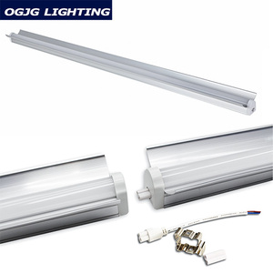 Luminaire linéaire LED à réflecteur en aluminium 10W 20W 30W <span class=keywords><strong>40W</strong></span> 0,6m 1,2m 1,5m pour éclairage intérieur de supermarché - Product Image 2