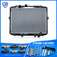 Radiateurs automobiles JD 25030 pour Hyundai H-1 STAREX Bus (A1) 2.4 H100 Mitsubishi L300 Radiateur 25300-43000 25300-43820 Radiateur de voiture