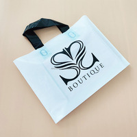 Sac en plastique de poignée de shopping imprimé personnalisé biodégradable pour emballer le sac à provisions en plastique