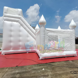 Château gonflable géant d'extérieur pour enfants, structure de jeux gonflable blanche avec toboggan - Product Image 2