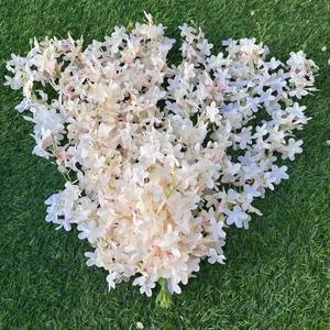 SEASON Guirnalda de flores de glicinia colgantes artificiales para decoración de bodas al aire libre vid de seda Lila - Product Image 6