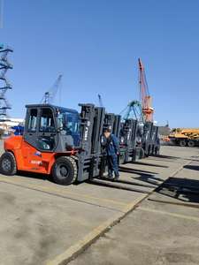 Chariot élévateur diesel Heli d'occasion 5 tonnes à bas prix, Shanghai, mini, à moteur thermique, 4,5 m, 3 mâts, AWD, tout-terrain - Product Image 6