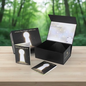 Custom Logo Black Magnet Rigid Board Cardboard Packaging Paper <b>Gift</b> <b>Box</b> <b>Gift</b> Card With Magnetic Lid Closure - Product Image 1