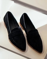 Vente en gros directe usine ODM OEM – Mocassins pointus en daim souple antidérapants à talon bas pour femmes, idéaux pour le travail et les tenues décontractées
