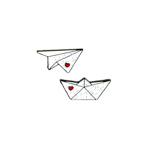 Vente en gros d'avion en métal personnalisé avion en papier bateau broche en émail broches insignes de revers souvenirs de dessin animé sur le thème des fées - Product Image 3