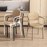 Chaises de salle à manger modernes en plastique les plus vendues, fauteuils empilables pour la famille, chaises d'extérieur, pour maisons et appartements
