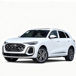 Véhicule hybride haut de gamme Audi <span class=keywords><strong>Q5</strong></span> L 2.0T 2026, idéal pour les trajets quotidiens en famille, les déplacements professionnels urbains et les courts séjours en voiture. - Product Image 1