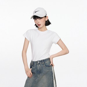En gros 220gsm Slim Fit Crop Top personnalisé impression numérique plaine femmes <span class=keywords><strong>T</strong></span>-<span class=keywords><strong>shirt</strong></span> court coton femmes <span class=keywords><strong>T</strong></span>-<span class=keywords><strong>shirt</strong></span> à manches courtes - Product Image 6