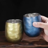 Mug de camping en titane à double paroi 255 ml, anti-brûlure, pour café et eau, texture martelée, conservation de la chaleur 0-6 heures, randonnée en plein air