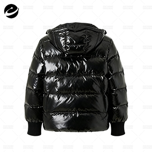 Piumino da <span class=keywords><strong>Uomo</strong></span> <span class=keywords><strong>Nero</strong></span> Lucido Imbottito in Spessa Piuma d'Anatra con Cappuccio e Logo Personalizzato dei Produttori Originali di Xuchang - Product Image 2
