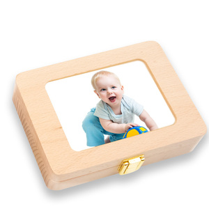 Boîte à Premiers Dents en Bois pour Bébé Nouveau-né, Organisateur <span class=keywords><strong>de</strong></span> Dents <span class=keywords><strong>de</strong></span> <span class=keywords><strong>Lait</strong></span> et <span class=keywords><strong>de</strong></span> Nombril, Souvenir pour la Première <span class=keywords><strong>Dent</strong></span> du Bébé - Product Image 4