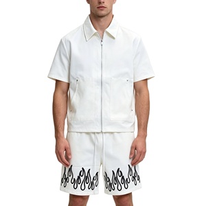 <span class=keywords><strong>Ensemble</strong></span> deux pièces pour <span class=keywords><strong>homme</strong></span> : chemise zippée à col et short imprimé flamme crème avec cordon de serrage et taille élastique – Style streetwear – Fournisseur en gros personnalisé - Product Image 3