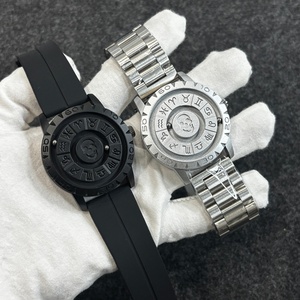 Montre à quartz pour homme en acier inoxydable avec cadran rotatif à billes de fer, boucle magnétique et bracelet en silicone, modèle Skull Twelve Galaxy - Product Image 3