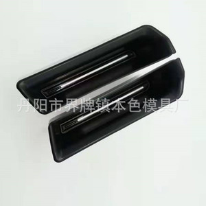 Organizador de coche Danyang Jiepai Bense, caja de almacenamiento de plástico para Suzuki Jimny, soporte para teléfono en la consola central de la puerta. - Product Image 4