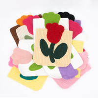 Fleur de poche tulipe brodée à bord repassé mignon, patch en tissu version alternative crocheté à la main pour les vêtements de broderie.