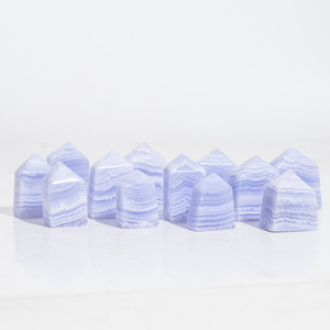 Torre de Cristal de Ágata Azul Natural, Mini Obelisco de Calcedonia Azul Pulido y Bicolor para Meditación Reiki, Chakra y Decoración del Hogar - Product Image 3