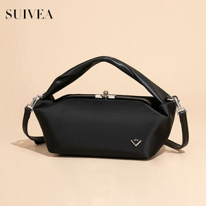 Bolso cuadrado pequeño de tela de nailon impermeable de primera calidad, bolso de mano clásico y versátil, bolso ligero de hombro y bandolera para mujer - Product Image 2