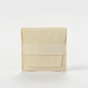 Pochette en microfibre luxueuse 8x8cm, anti-poussière, personnalisable, douce, idéale pour les fêtes, mariages, festivals, cadeaux - Product Image 5