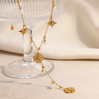 SUMMLY Collier élégant en acier inoxydable plaqué or 18 carats avec pendentif fleur ajourée et perle goutte d'eau, idéal pour les vacances, bijoux de mode