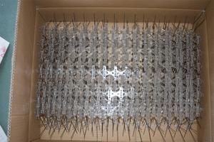 Piques <span class=keywords><strong>anti</strong></span>-oiseaux en acier inoxydable avec base en plastique de 32 cm pour le contrôle des <span class=keywords><strong>corbeaux</strong></span> et des pigeons - Product Image 6
