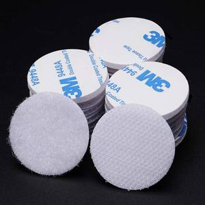 Vente en gros Tampons <span class=keywords><strong>de</strong></span> fixation ronds collants à crochet et <span class=keywords><strong>boucle</strong></span> Ruban adhésif réutilisable pour les murs et les surfaces en verre - Product Image 2