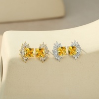 Luxuriöse Blumen-Ohrstecker aus 925 Sterling Silber mit Quadratischem Gelben Zirkonia, Anpassbarer Schmuck für Damen