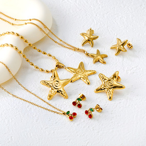 Parure de bijoux en acier inoxydable Étoile de mer pour femme, thème océan, collier et boucles d'oreilles, design vie marine, couleur or, idéale pour les soirées - Product Image 1