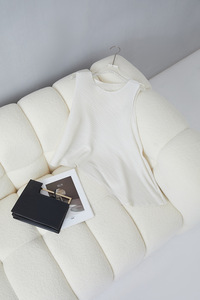 T-Shirt Plissettata Miyake Senza Maniche, Casual ed Elastica, in Tinta Unita, Vendita all'Ingrosso di Boutique - Product Image 6