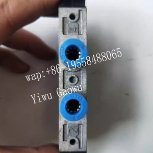 ชุดควบคุมลม Festos CPV10-M1H-5LS-K-M7 รุ่นดั้งเดิม หมายเลข 553256 สำหรับอุปกรณ์อัตโนมัติ/ระบบลม - Product Image 1