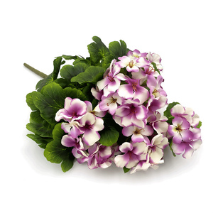 Hongying, ramo de flores de seda de 9 cabezas, venta al por mayor, geranio artificial para la decoración del hogar y el hotel para Navidad - Product Image 3