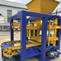 Machine à Briques en Ciment Hydraulique QT4-24 pour les Marchés de Construction Africains