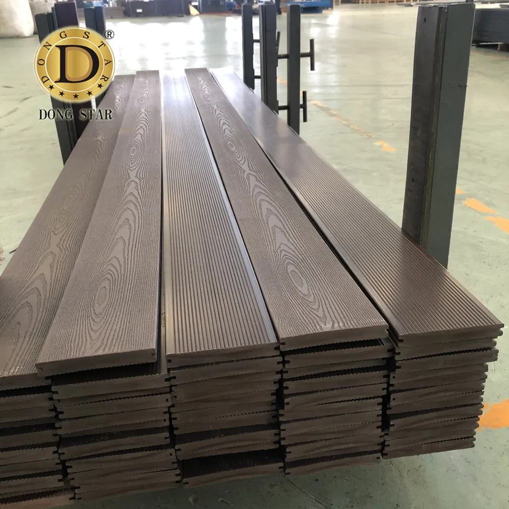 Direkayasa Luar Ruangan Dekoratif 3D Embossing Decking Kayu Plastik Lantai Komposit