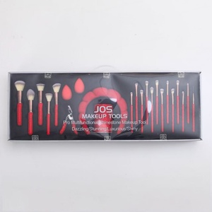 Coffret Cadeau d'Outils de Beauté en Cristal de Diamant : Bandeau, Recourbe-cils et Accessoires de Soin du Visage pour Femme - Product Image 5