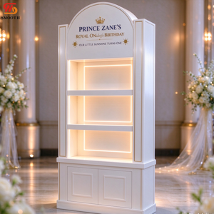 Vitrina de exhibición de lujo con arco superior de PVC blanco liso y luz LED para decoración de bodas, cumpleaños y eventos. - Product Image 2