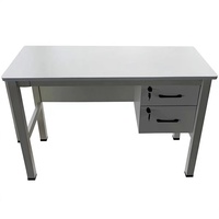 Bureau de travail moderne blanc durable au design épuré avec tiroirs en métal et en bois pour l'école ou le bureau