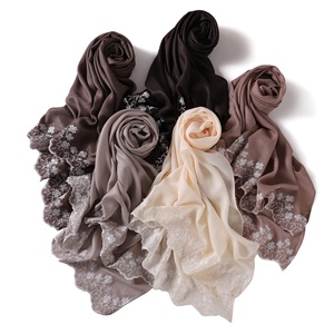 Écharpe en mousseline brodée unie en gros, châle long fluide et scintillant pour femme, foulard - Product Image 4