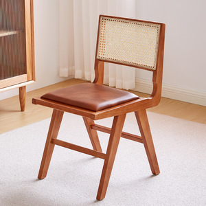 Chaise de salle à manger en bois massif de style mid-century avec assise en cannage naturel et <span class=keywords><strong>fauteuil</strong></span> en <span class=keywords><strong>rotin</strong></span> tressé à la main pour projets de bistrot et de café - Product Image 4