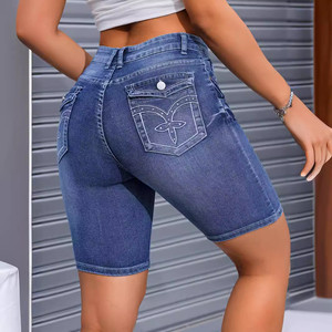 Jeans dritti vintage a vita media da donna in denim elasticizzato slim con bottoni e stampa - Product Image 1
