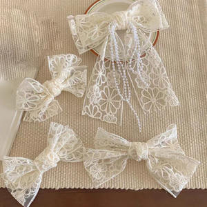 GENYA 2024 Blanc Dentelle Tissu Bride Clip Big Bow Top Hair Clip Beautiful Lace Bow <span class=keywords><strong>noeud</strong></span> <span class=keywords><strong>Barrette</strong></span> pour Femmes Filles - Product Image 1