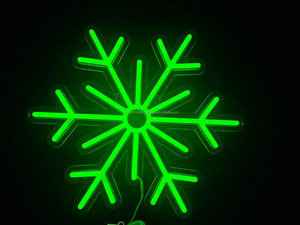 Letreros LED de copo de nieve con degradado de colores, todo en uno, con alimentación USB, luz decorativa para escaparates, luz ambiental regulable por aplicación. - Product Image 1