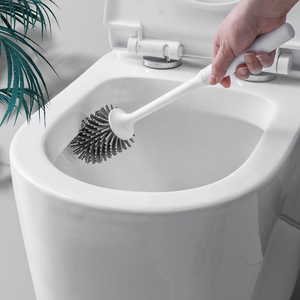 Brosse de toilette moderne en silicone TPR gris foncé et noir, design créatif, logo personnalisé, nettoyage efficace, avec support inclus - Product Image 4