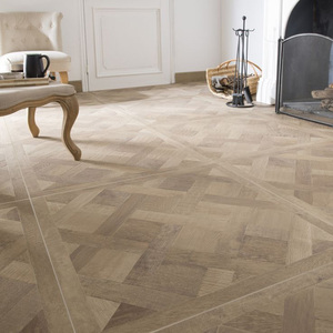 Parquet Versailles en teck multicouche brossé AVANTIMORA, design élégant, certifié ISO9001 CE, qualité ABCD, 15 mm 18 mm, pour salle d'exposition - Product Image 1